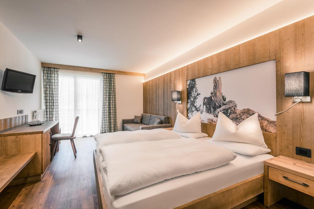 Hotel Jaegerhof Colfosco Kültér fotó